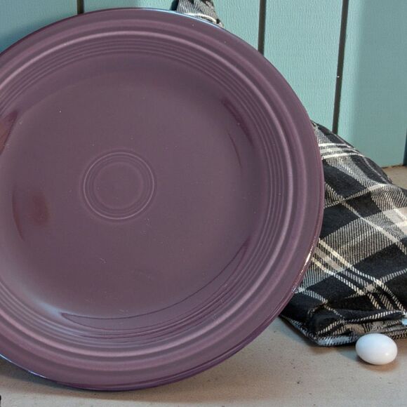 Vintage Porcelain Plate Purple 10.5 Inch Replacement Textured Rim Mid Century - Picture 1 of 4